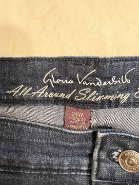 Gloria Vanderbuilt Womens 24W Jeans Dark Blue Denim